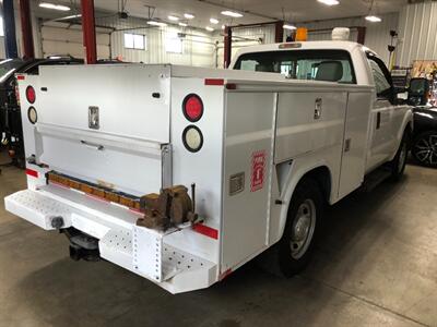 2013 Ford F-250 Super Duty XL   - Photo 5 - Saint Louis, MI 48880-9800