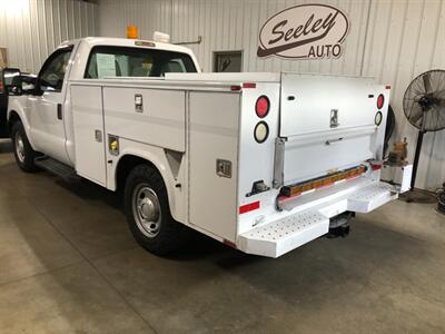 2013 Ford F-250 Super Duty XL   - Photo 2 - Saint Louis, MI 48880-9800