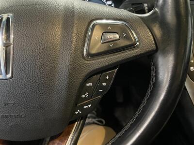 2015 Lincoln MKZ - Photo 11 - Saint Louis, MI 48880-9800