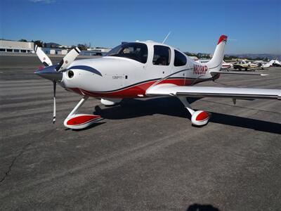 2005 Cirrus SR22 - GTS   - Photo 2 - Santa Monica, CA 90405