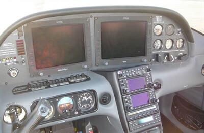 2005 Cirrus SR22 - GTS   - Photo 15 - Santa Monica, CA 90405