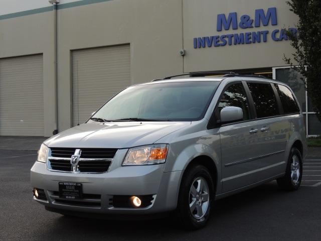 2010 Dodge Grand Caravan SXT / Power Sliding Doors / STOW & GO / New Tires   - Photo 1 - Portland, OR 97217