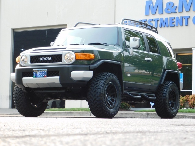 2012 Toyota FJ Cruiser Sport Utility / 4X4 / NEW WHEELS & TIRES / LIFTED   - Photo 1 - Portland, OR 97217