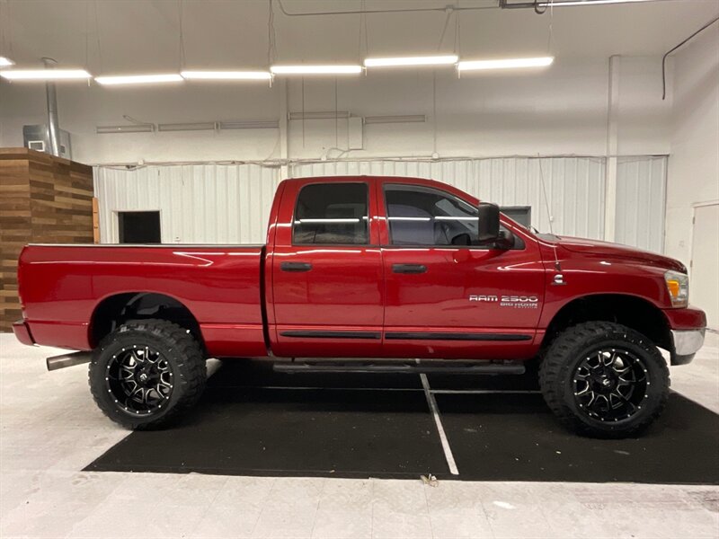 2006 Dodge Ram 2500 SLT 4X4 / 5.9L DIESEL /LIFTED w. NEW WHEELS &TIRES  / LOCAL TRUCK / RUST FREE / LIFTED w. NEW 35 " MUD TIRES & 20 " WHEELS / ONLY 129,000 MILES - Photo 4 - Gladstone, OR 97027