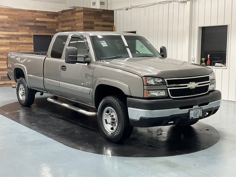 2007 Chevrolet Silverado 2500 LT 4Dr  4X4 / 6.6L DIESEL / LBZ MOTOR / 114K MILES  / LONG BED / LOCAL - Photo 2 - Gladstone, OR 97027