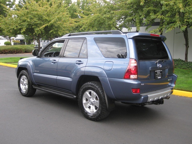 2004 Toyota 4Runner SR5 - Photo 3 - Portland, OR 97217