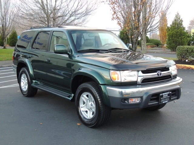 2001 Toyota 4Runner SR5 / 4WD / V6 3.4L / PRISTINE / 91,000 Miles