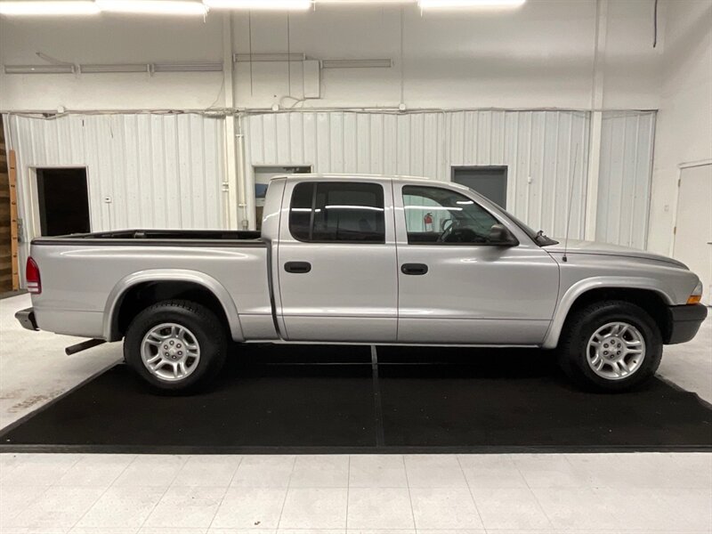 2004 Dodge Dakota SXT Quad Cab 2WD / 3.7L V6 / LOCAL / 85,000 MILES  / RUST FREE / Excel Cond - Photo 4 - Gladstone, OR 97027