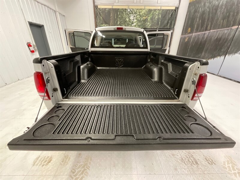 2004 Dodge Dakota SXT Quad Cab 2WD / 3.7L V6 / LOCAL / 85,000 MILES  / RUST FREE / Excel Cond - Photo 21 - Gladstone, OR 97027