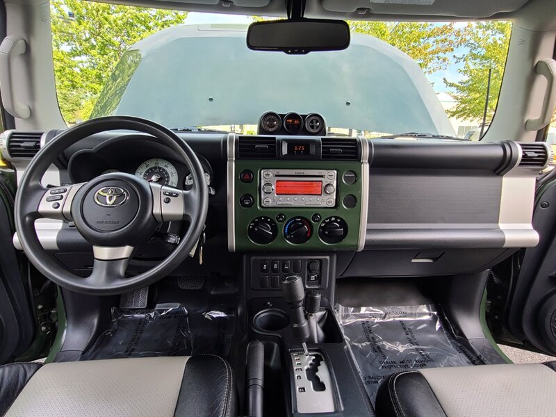 2012 Toyota FJ Cruiser 4X4 / LEATHER / E-LOCKER / XD's / ICON LIFT  / HEATED SEATS / LOW MILES - Photo 18 - Portland, OR 97217