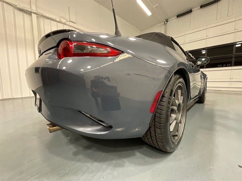 2021 Mazda MX-5 Miata Club Convertible / 6-SPEED MANUAL / 14,000 MILES  / Backup Camera - Photo 51 - Gladstone, OR 97027