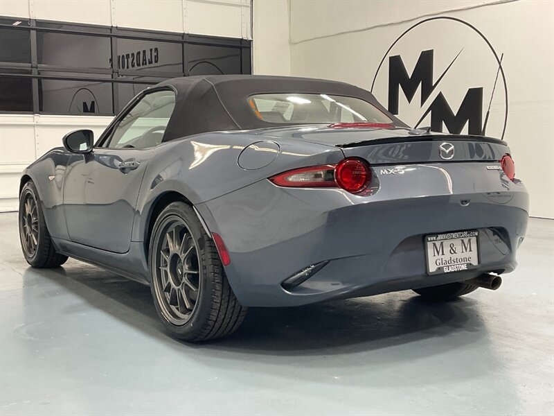 2021 Mazda MX-5 Miata Club Convertible / 6-SPEED MANUAL / 14,000 MILES  / Backup Camera - Photo 8 - Gladstone, OR 97027