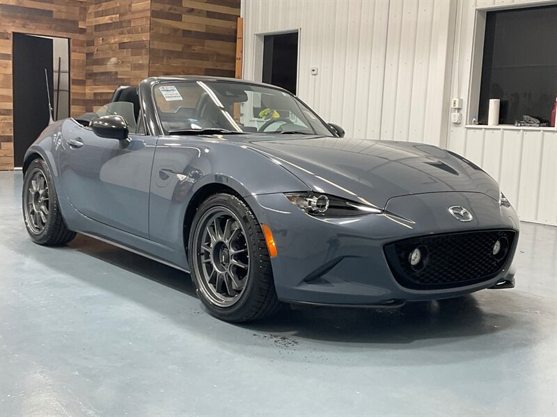 2021 Mazda MX-5 Miata Club Convertible / 6-SPEED MANUAL / 14,000 MILES  / Backup Camera - Photo 48 - Gladstone, OR 97027