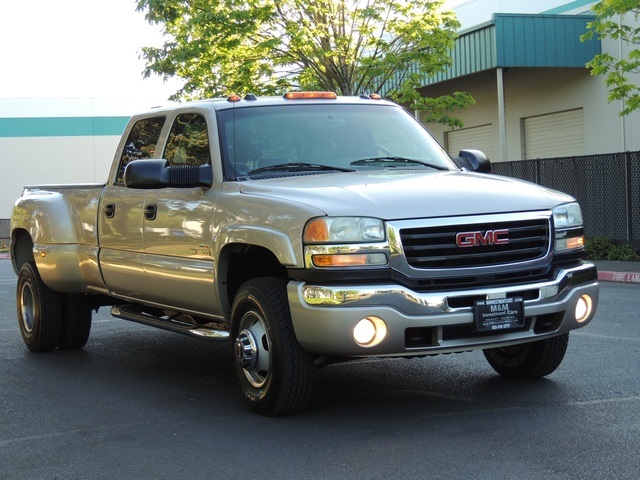 2004 GMC Sierra 3500 SLT/Crew Cab /4WD/ DIESEL/DUALLY   - Photo 2 - Portland, OR 97217