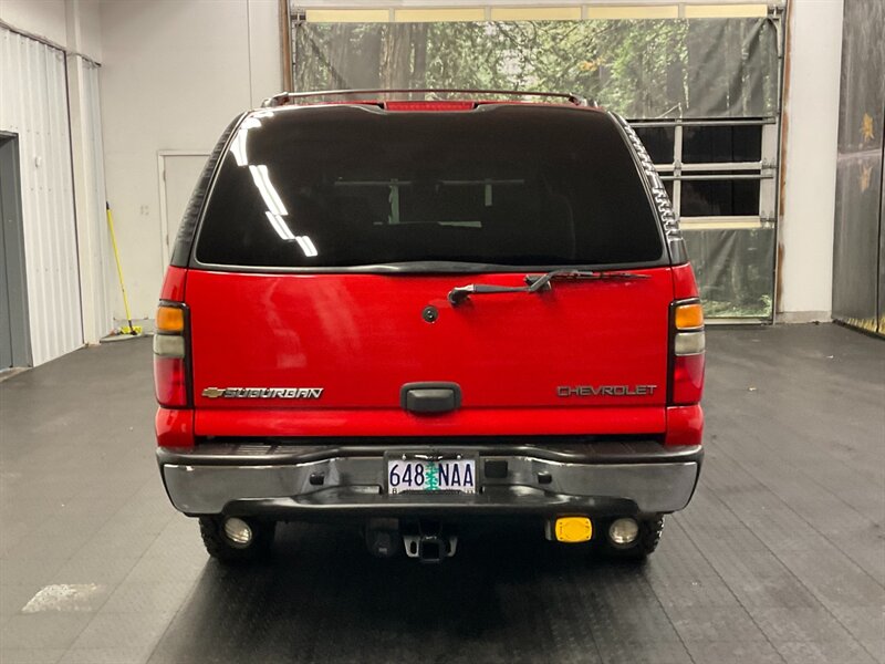 2005 Chevrolet Suburban 2500 LS 4X4 / 8.1L V8 / 3RD ROW / 89,000 MILES  LOCAL OREGON SUV / SUPER CLEAN / BACKUP CAMERA / 3/4 TON / ONLY 89,000 MILES - Photo 6 - Gladstone, OR 97027