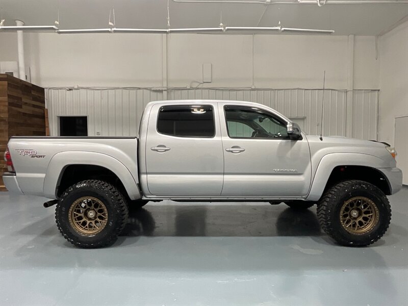 2013 Toyota Tacoma TRD Sport Double Cab 4X4 / NEW LIFT +WHEELS +TIRES / Backup Camera / Towing Pkg / ZERO RUST - Photo 4 - Gladstone, OR 97027