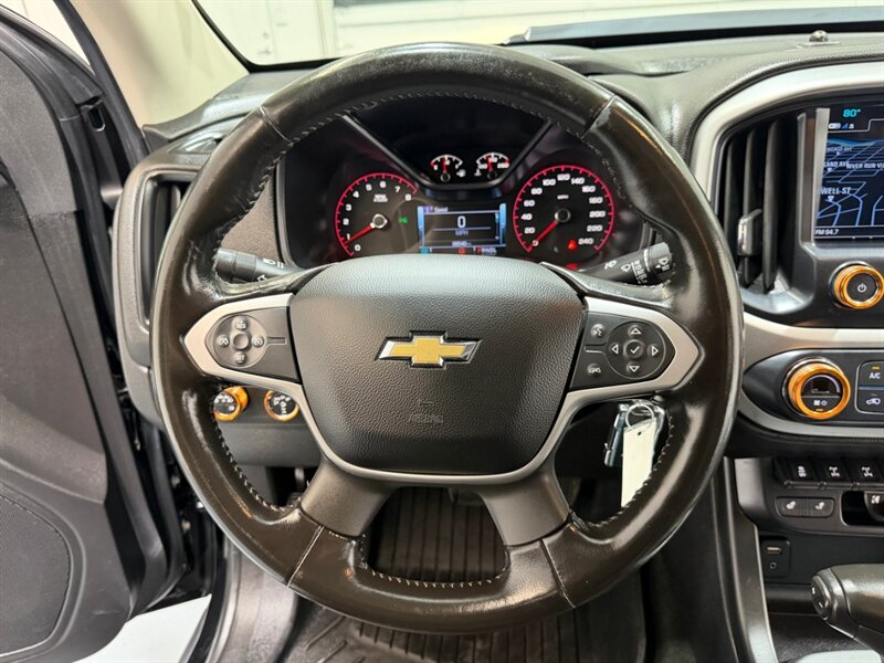 2018 Chevrolet Colorado ZR2 Crew Cab 4X4 3.6L V6 / Premium Pkg / NEW TRES / Leather Heated Seats / Navi & Camera / ZERO RUST - Photo 16 - Gladstone, OR 97027