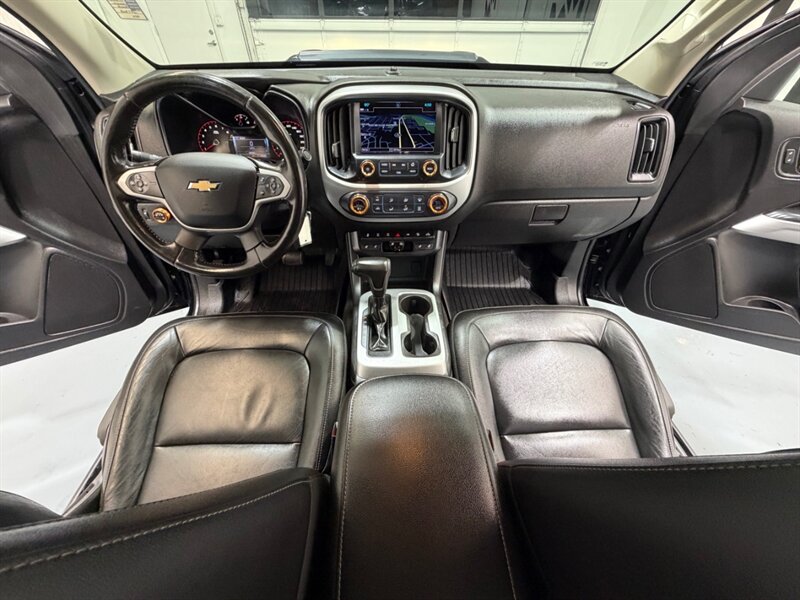 2018 Chevrolet Colorado ZR2 Crew Cab 4X4 3.6L V6 / Premium Pkg / NEW TRES / Leather Heated Seats / Navi & Camera / ZERO RUST - Photo 37 - Gladstone, OR 97027