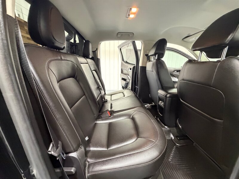 2018 Chevrolet Colorado ZR2 Crew Cab 4X4 3.6L V6 / Premium Pkg / NEW TRES / Leather Heated Seats / Navi & Camera / ZERO RUST - Photo 14 - Gladstone, OR 97027
