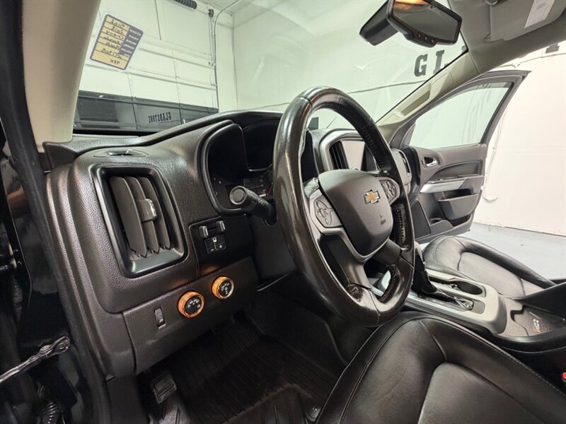 2018 Chevrolet Colorado ZR2 Crew Cab 4X4 3.6L V6 / Premium Pkg / NEW TRES / Leather Heated Seats / Navi & Camera / ZERO RUST - Photo 38 - Gladstone, OR 97027