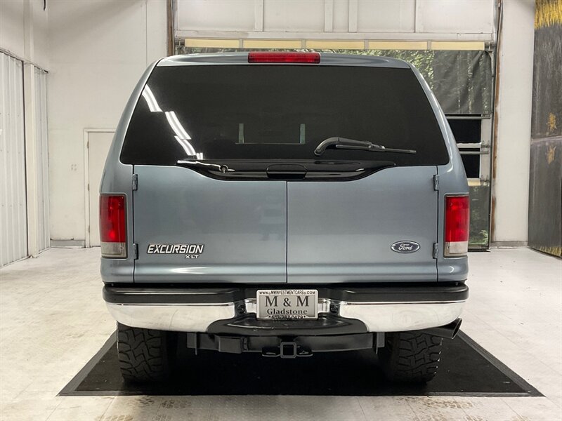 2001 Ford Excursion XLT SUV 4X4 / 7.3L DIESEL / LIFTED / 158,000 MILES  / LOCAL SUV / RUST FREE / LIFTED w. 35 " TOYO OPEN COUNTRY / 3RD ROW SEAT / Excel Cond - Photo 6 - Gladstone, OR 97027