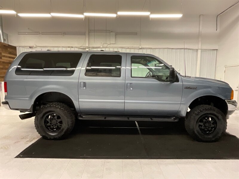 2001 Ford Excursion XLT SUV 4X4 / 7.3L DIESEL / LIFTED / 158,000 MILES  / LOCAL SUV / RUST FREE / LIFTED w. 35 " TOYO OPEN COUNTRY / 3RD ROW SEAT / Excel Cond - Photo 4 - Gladstone, OR 97027