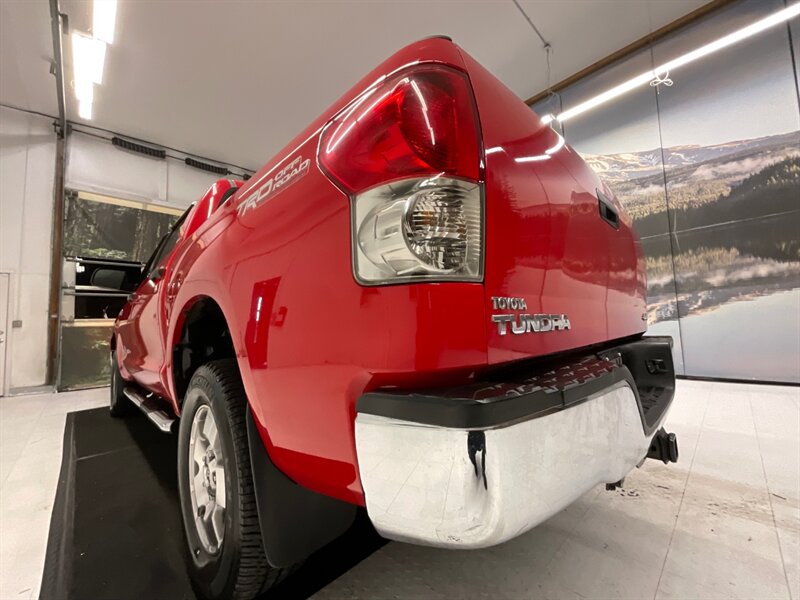 2007 Toyota Tundra SR5 TRD OFF ROAD / CREW MAX / 4X4 / SUNROOF  /LOCAL TRUCK / RUST FREE / 5.7L V8 / SHARP & CLEAN !! - Photo 27 - Gladstone, OR 97027