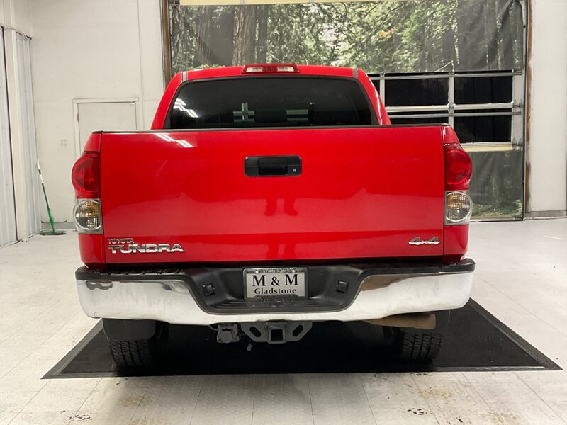 2007 Toyota Tundra SR5 TRD OFF ROAD / CREW MAX / 4X4 / SUNROOF  /LOCAL TRUCK / RUST FREE / 5.7L V8 / SHARP & CLEAN !! - Photo 6 - Gladstone, OR 97027