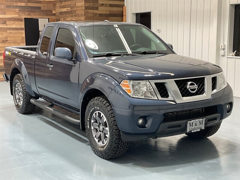 2019 Nissan Frontier PRO-4X King Cab 4X4 / 4.0 V6 / 1-OWNER / 28K MILES  / Technology Pkg - Photo 2 - Gladstone, OR 97027