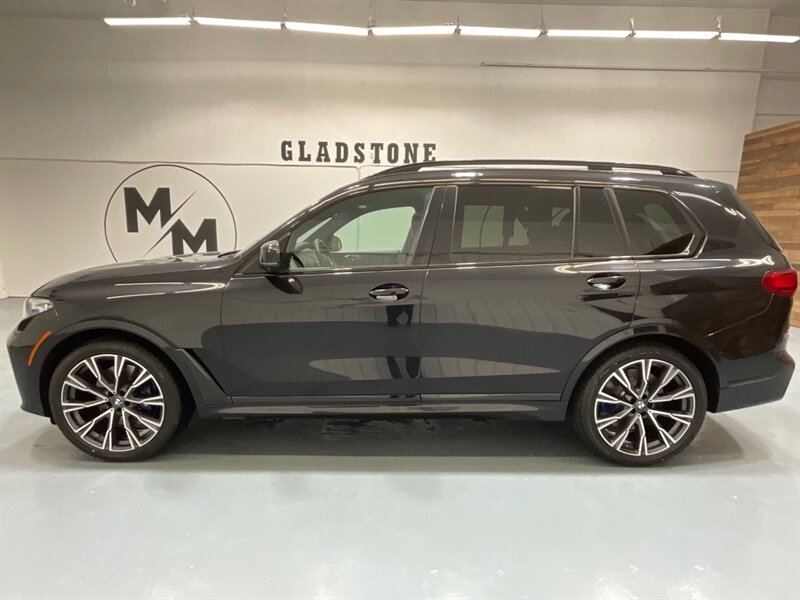 2020 BMW X7 M50i Sport Utility AWD / V8 4.4L Twin Turbo  / Panoramic Sunroof / BRAND NEW TIRES - Photo 3 - Gladstone, OR 97027