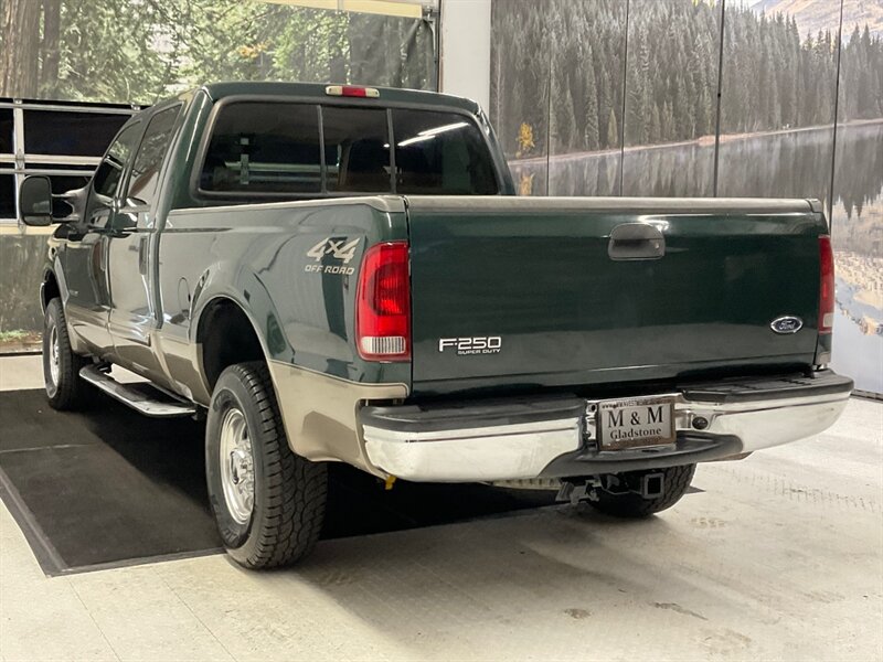 2002 Ford F-250 Lariat Crew Cab 4X4 / 7.3L DIESEL / 67,000 MILES  / STUNNING CONDITION / RUST FREE / MUST SEE!! - Photo 7 - Gladstone, OR 97027