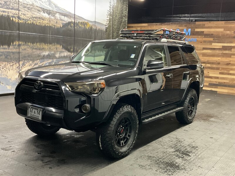 2020 Toyota 4Runner SR5 4X4 / TRD PRO CUSTOM UPGRADE / LIFTED  TRD PRO LEATHER SEATS & HEATED SEATS / NEW LIFT w. NEW TRD WHEELS & BF GOODRICH TIRES / LUGGAGE RACK / SHARP !! - Photo 1 - Gladstone, OR 97027