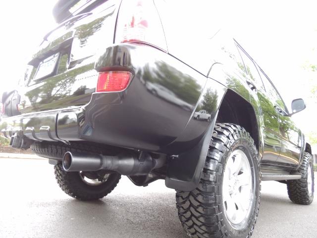 2003 Toyota 4Runner SR5 V6 / 4X4 / DIFF LOCK / LIFTED   - Photo 12 - Portland, OR 97217