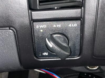 2004 Dodge Dakota Sport Plus 4X4 /4.7L V8 / 1-OWNER LOCAL  / ZERO RUST - Photo 18 - Gladstone, OR 97027