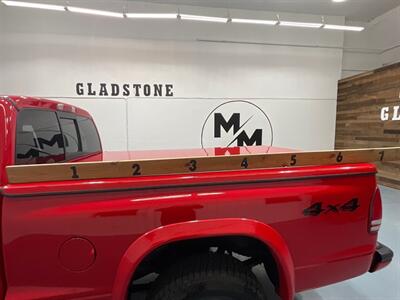 2004 Dodge Dakota Sport Plus 4X4 /4.7L V8 / 1-OWNER LOCAL  / ZERO RUST - Photo 9 - Gladstone, OR 97027