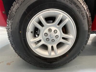 2004 Dodge Dakota Sport Plus 4X4 /4.7L V8 / 1-OWNER LOCAL  / ZERO RUST - Photo 40 - Gladstone, OR 97027