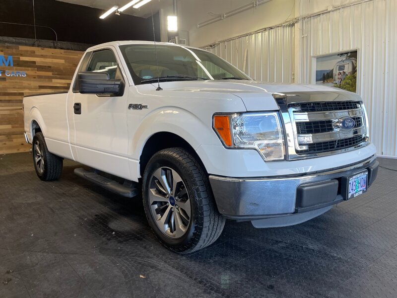 2014 Ford F-150 Regular Cab 2WD / 5.0L V8 / Backup Cam/31,000 MILE   - Photo 2 - Gladstone, OR 97027