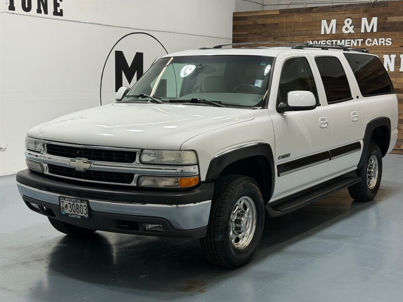2001 Chevrolet Suburban 2500 LT 4X4 6.0L V8 / Leather /NEW TIRES/ZERO RUST  /Sunroof / Heated Seats / LOW MILES - Photo 1 - Gladstone, OR 97027