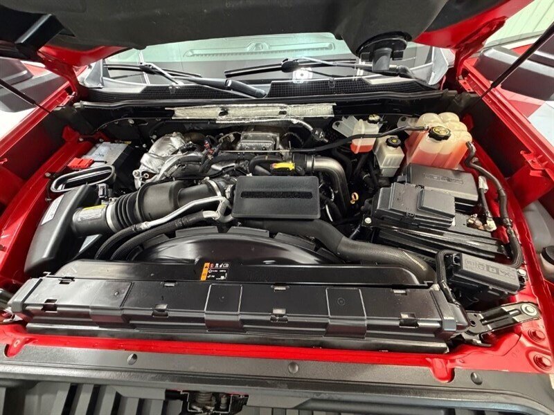 2020 Chevrolet Silverado 3500 LTZ 4X4 / 6.6L DURAMAX / Z71 / 1-OWNER / 41K Mile / BACKUP / NAV / LOCAL RUST FREE - Photo 9 - Gladstone, OR 97027