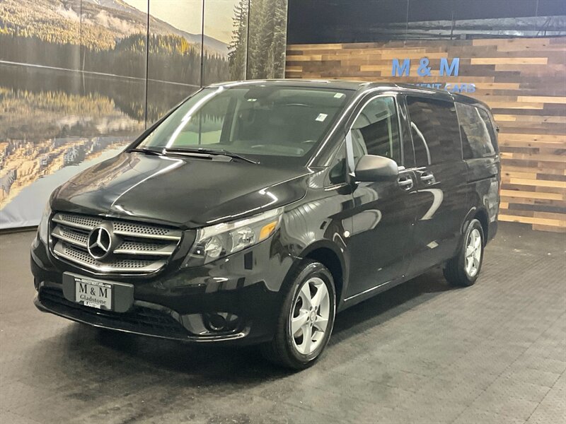 2018 Mercedes-Benz Metris Passenger Van 7-Pass   - Photo 1 - Gladstone, OR 97027