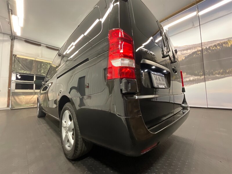 2018 Mercedes-Benz Metris Passenger Van 7-Pass   - Photo 11 - Gladstone, OR 97027