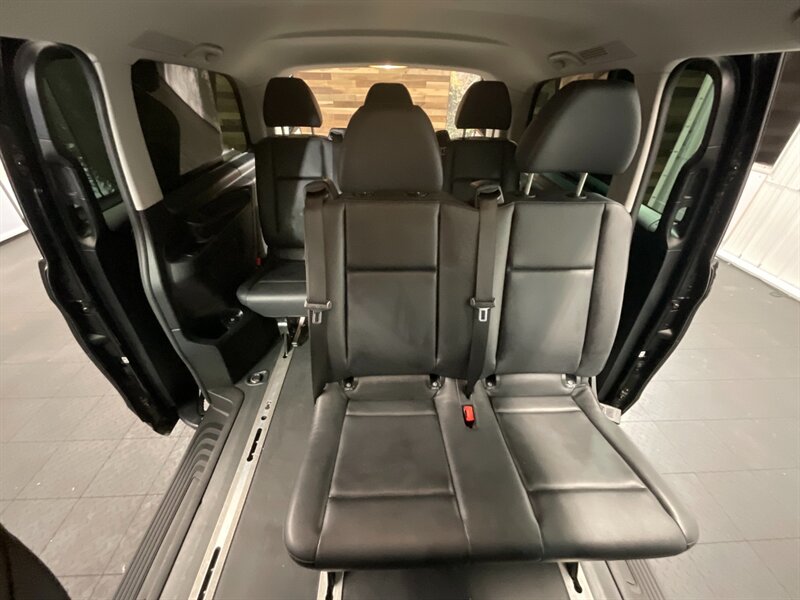 2018 Mercedes-Benz Metris Passenger Van 7-Pass   - Photo 16 - Gladstone, OR 97027