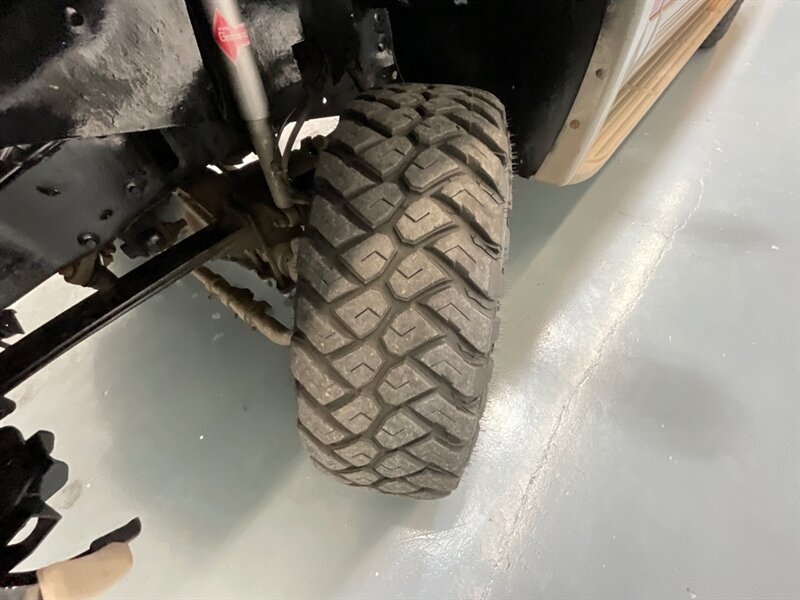 2001 Ford Excursion Limited 4X4 / 7.3L DIESEL / ZERO RUST / NEW TIRES  / 3RD ROW SEAT / NO MODIFICATION / 159K MILES - Photo 24 - Gladstone, OR 97027