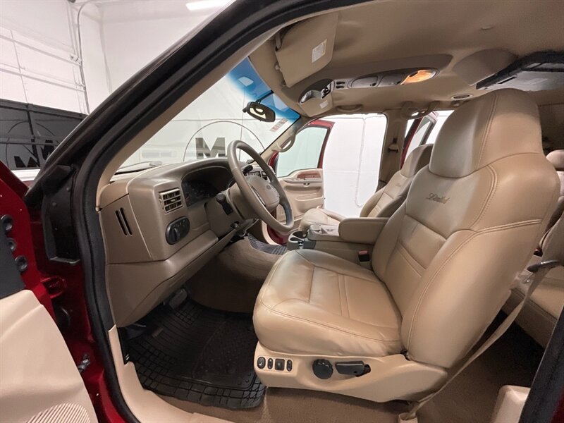 2001 Ford Excursion Limited 4X4 / 7.3L DIESEL / ZERO RUST / NEW TIRES  / 3RD ROW SEAT / NO MODIFICATION / 159K MILES - Photo 9 - Gladstone, OR 97027