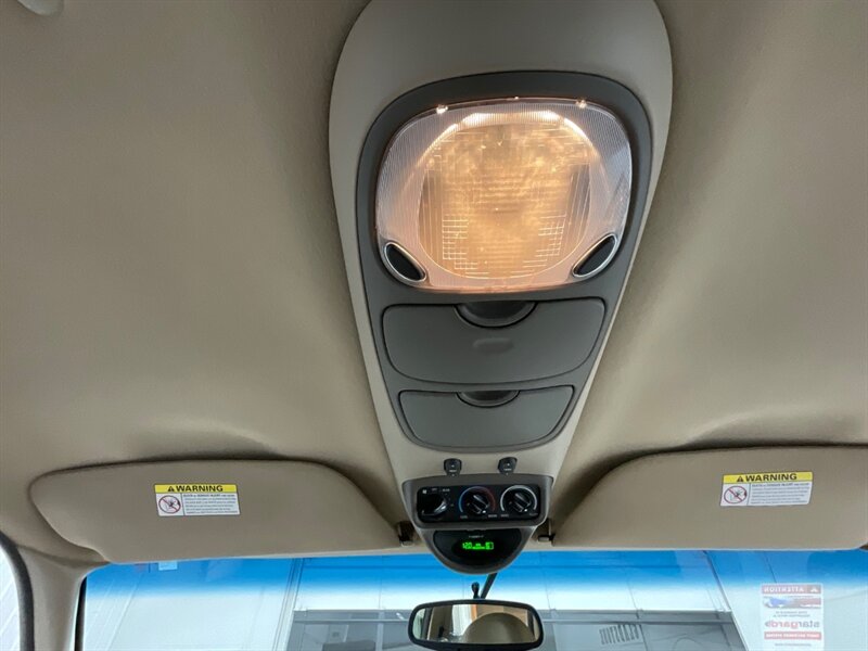 2001 Ford Excursion Limited 4X4 / 7.3L DIESEL / ZERO RUST / NEW TIRES  / 3RD ROW SEAT / NO MODIFICATION / 159K MILES - Photo 39 - Gladstone, OR 97027