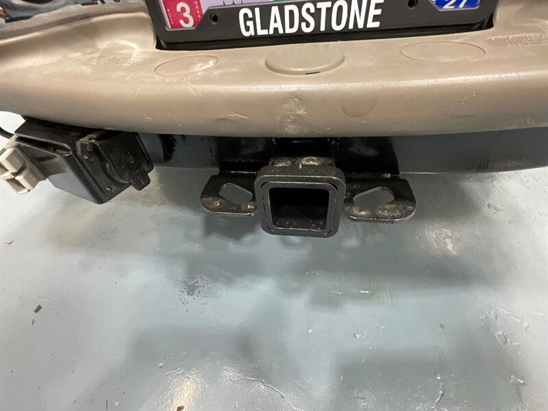 2001 Ford Excursion Limited 4X4 / 7.3L DIESEL / ZERO RUST / NEW TIRES  / 3RD ROW SEAT / NO MODIFICATION / 159K MILES - Photo 22 - Gladstone, OR 97027