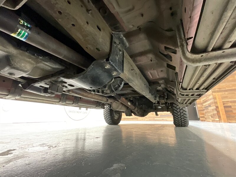 2001 Ford Excursion Limited 4X4 / 7.3L DIESEL / ZERO RUST / NEW TIRES  / 3RD ROW SEAT / NO MODIFICATION / 159K MILES - Photo 47 - Gladstone, OR 97027