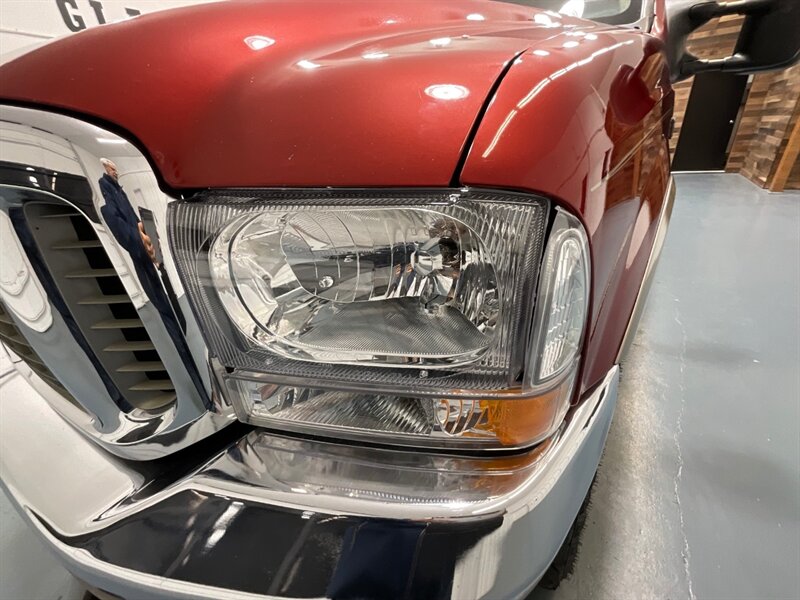 2001 Ford Excursion Limited 4X4 / 7.3L DIESEL / ZERO RUST / NEW TIRES  / 3RD ROW SEAT / NO MODIFICATION / 159K MILES - Photo 26 - Gladstone, OR 97027