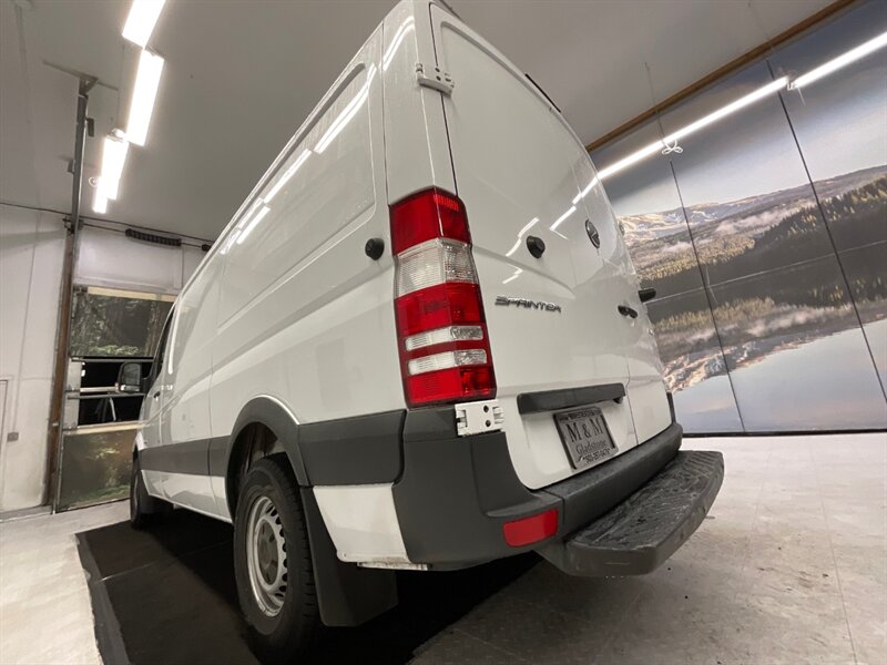 2014 Mercedes-Benz Sprinter 2500 CARGO VAN / 3.0L V6 DIESEL / 1-OWNER  / STANDARD ROOF & 144 " WB / BACKUP CAMERA - Photo 26 - Gladstone, OR 97027