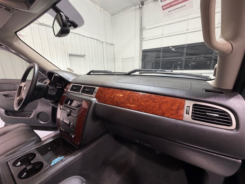 2011 Chevrolet Silverado 1500 LTZ 4X4 5.3L V8 / Leather Heated Seats /ZERO RUST - Photo 34 - Gladstone, OR 97027